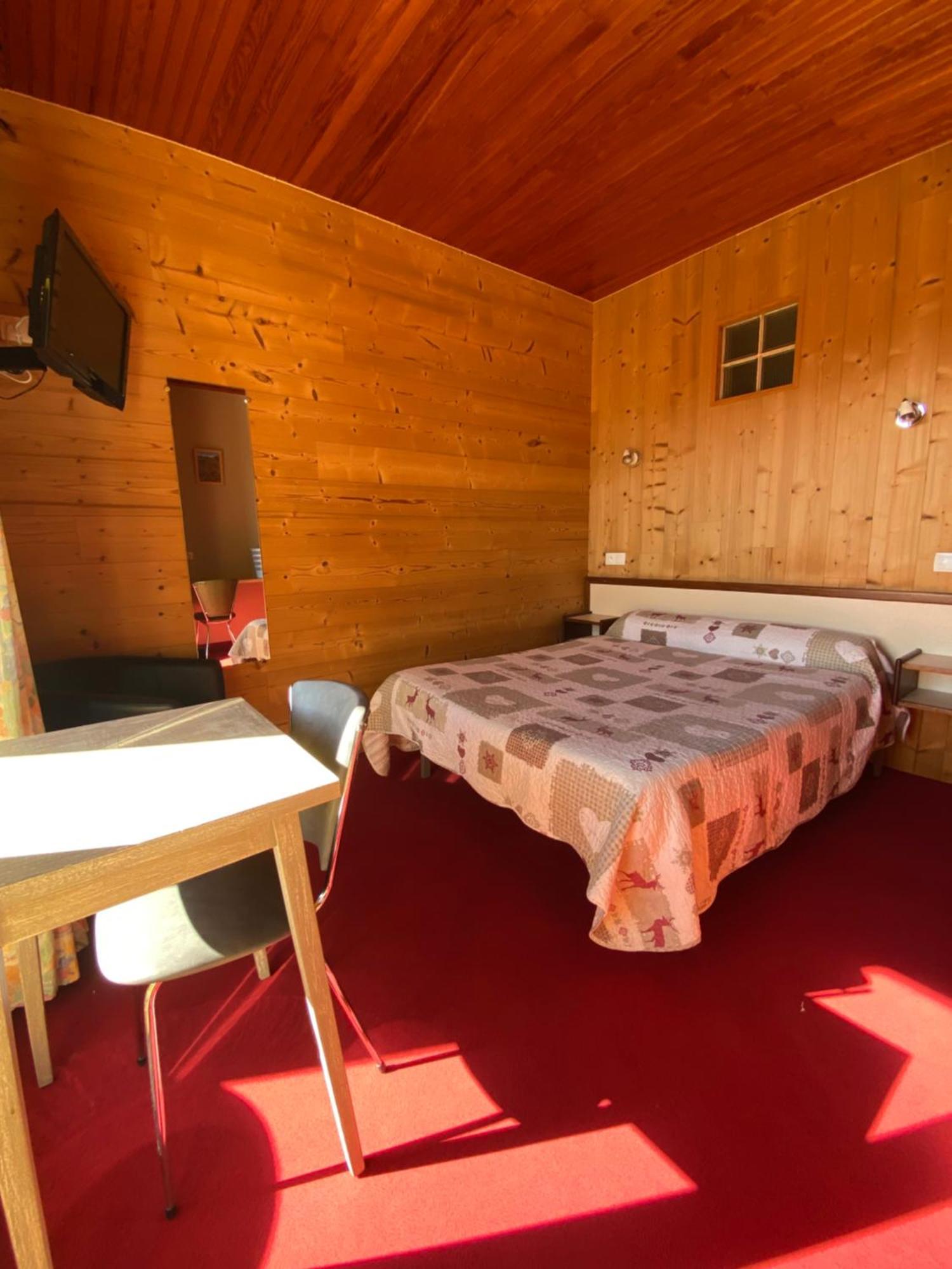 Relais Du Belloch Angoustrine Esterno foto