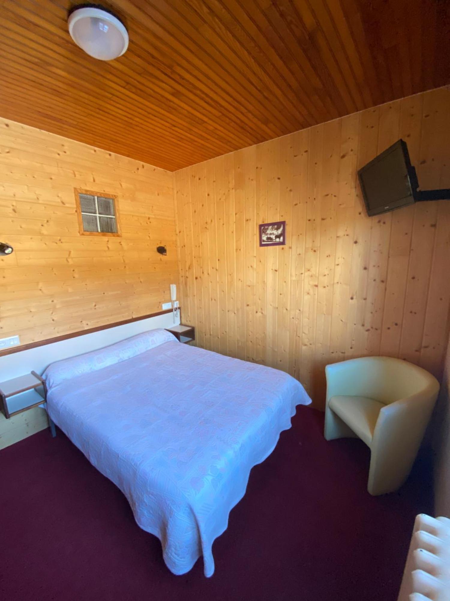 Relais Du Belloch Angoustrine Esterno foto